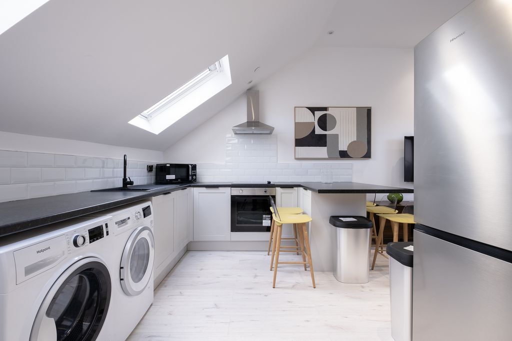 Additional image 5 of 6 bed shared accommodation to rentSt. Albans Road, Swansea SA2