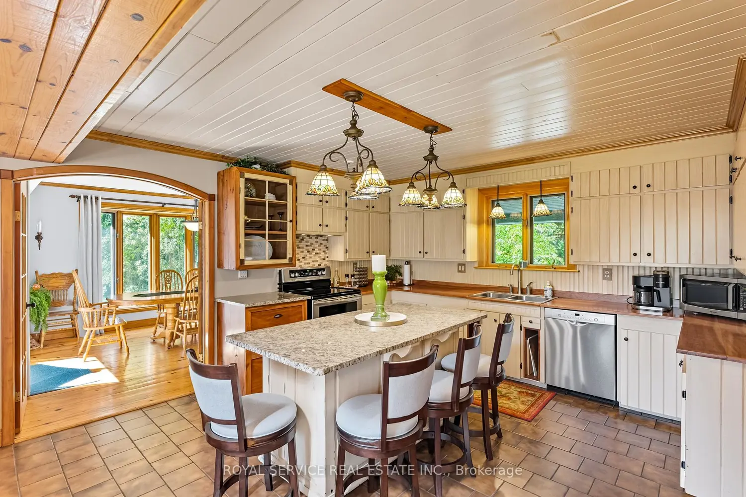 Additional image 13 of 2853 13Th Line