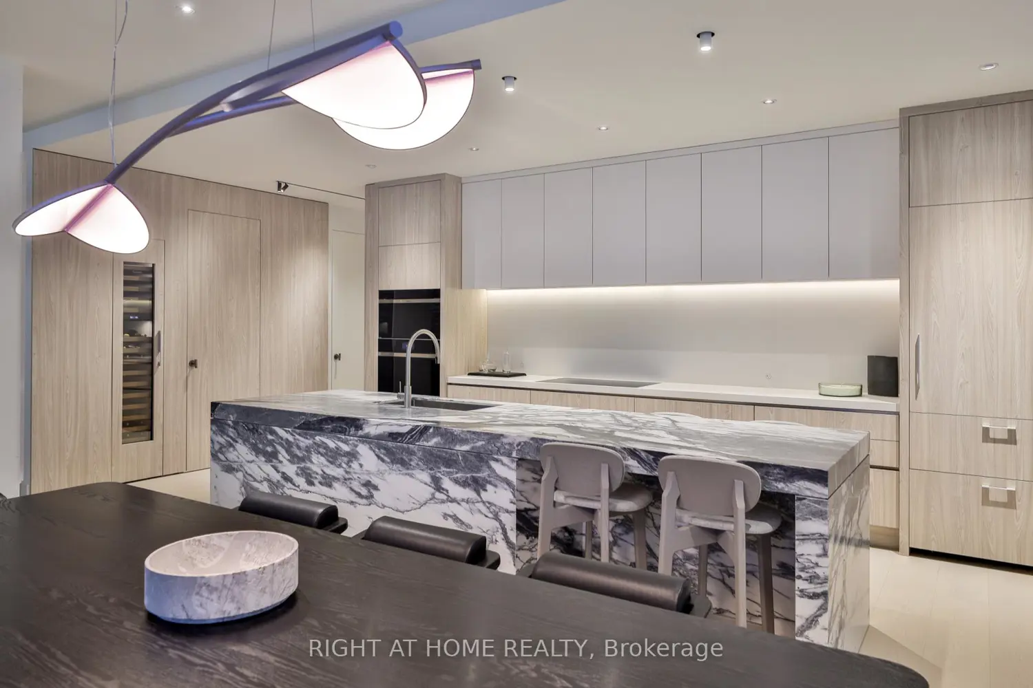 Additional image 8 of 1 Roxborough Street 403