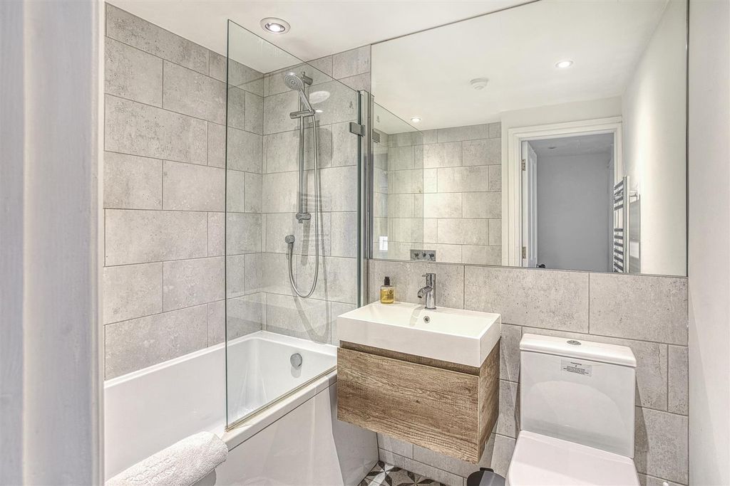Additional image 8 of 2 bed flat to rentRoebuck House, Horninglow Street, Burton Upon Trent DE14