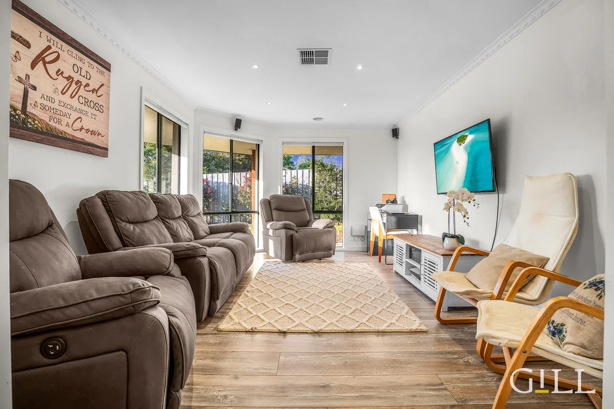 Additional image 5 of 18 Claremont Glen, Berwick VIC 3806