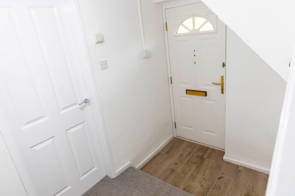 Additional image 14 of 3 bed semi-detached house to rentErcall View, Telford TF3