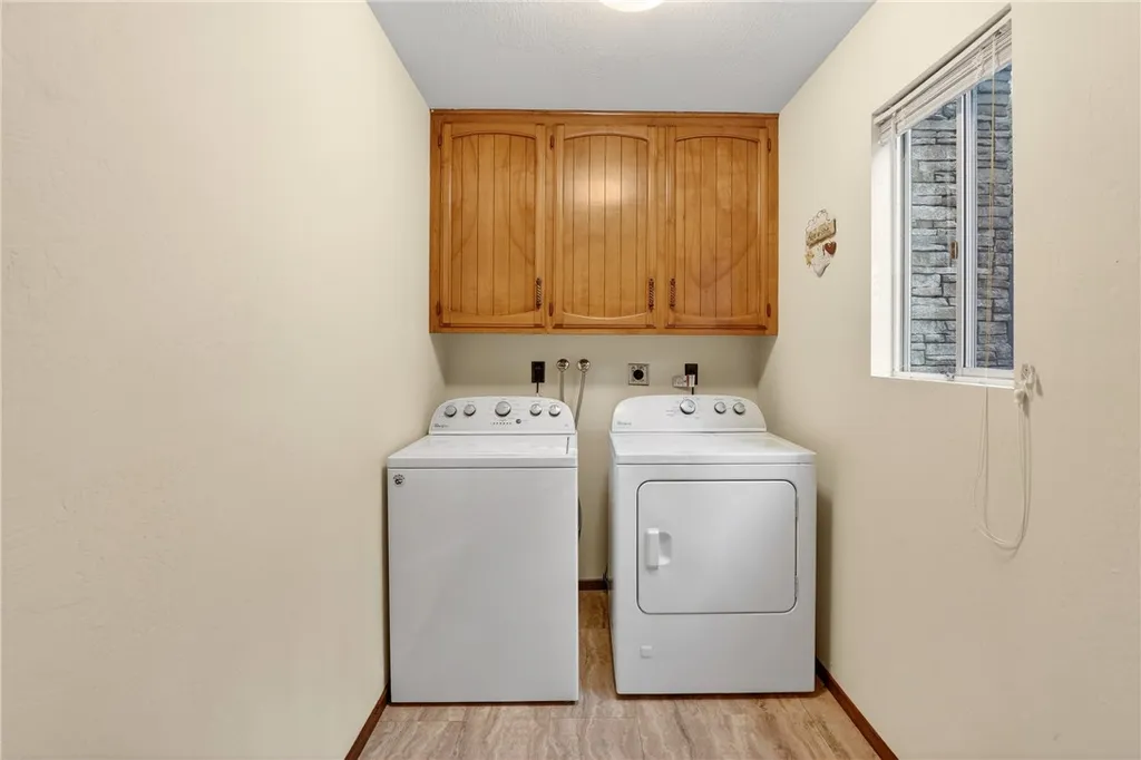 Additional image 34 of 26633 Thunderbird Dr, Lake Arrowhead, CA 92352