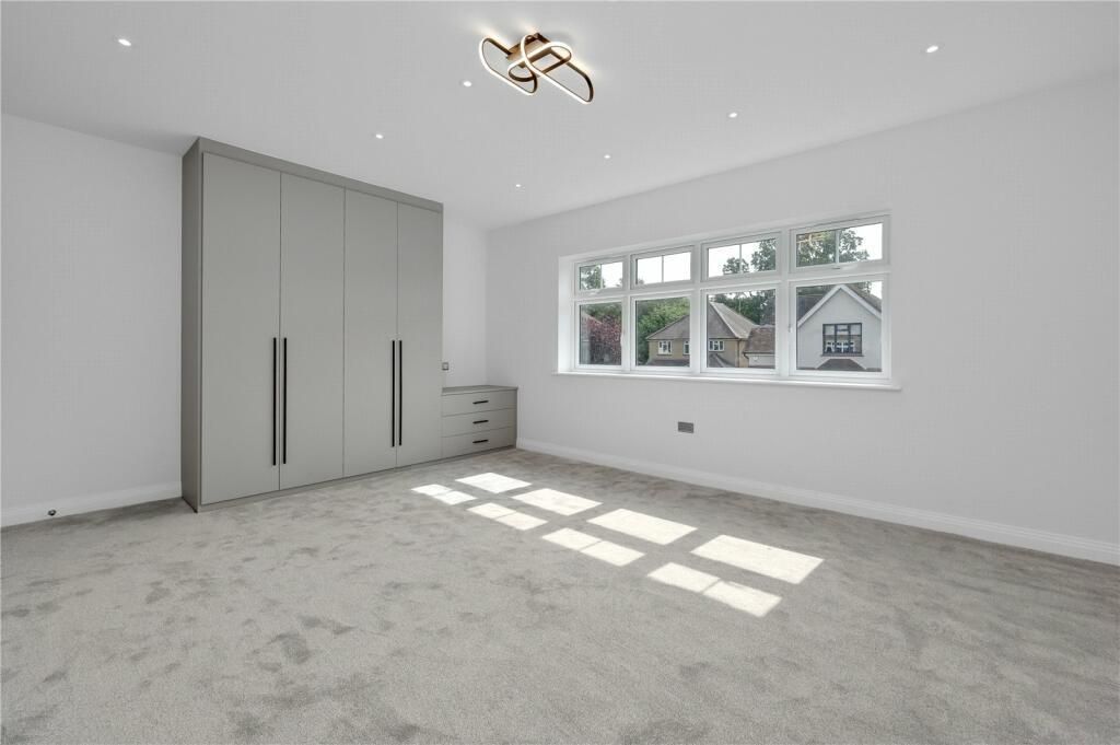 Additional image 14 of 5 bed detached house to rentThe Avenue, Ascot SL5