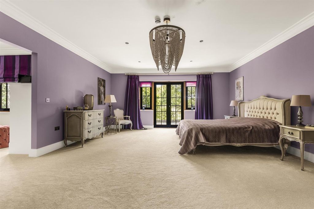 Additional image 21 of 6 bed detached house to rentChavey Down Road, Winkfield Row, Bracknell RG42