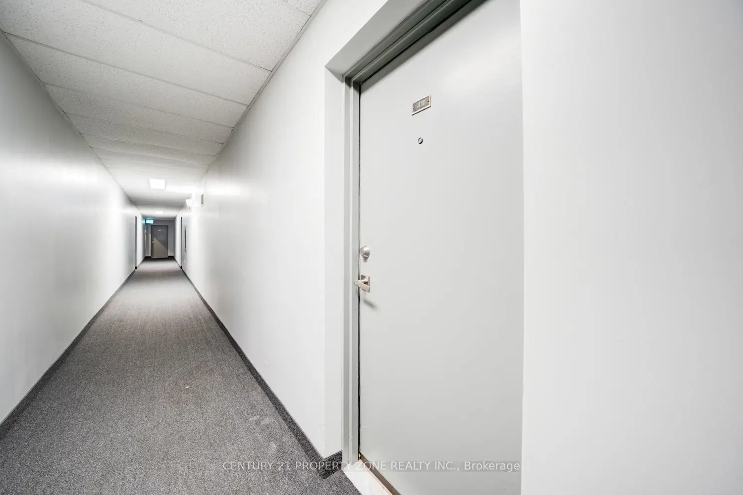 936 Glen Street 411 photo 5