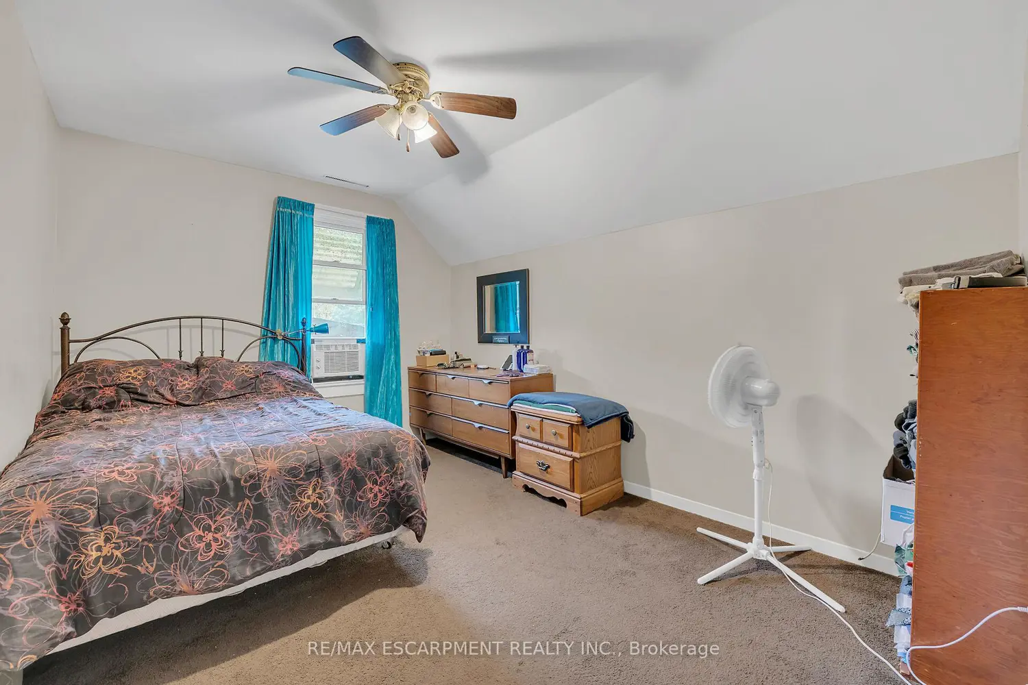 Additional image 7 of 526 Steele Street