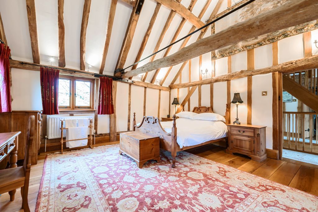 Additional image 11 of 5 bed detached house to rentWalnut Barn, West Sussex RH13
