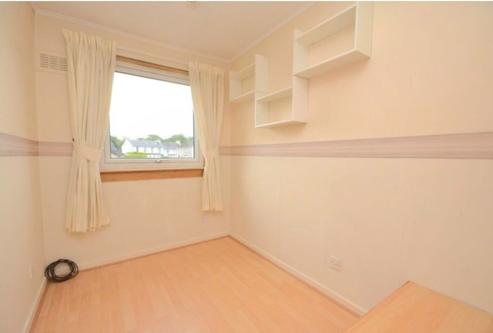 Additional image 8 of 3 bed terraced house to rentCastle Avenue, Carronshore, Falkirk FK2