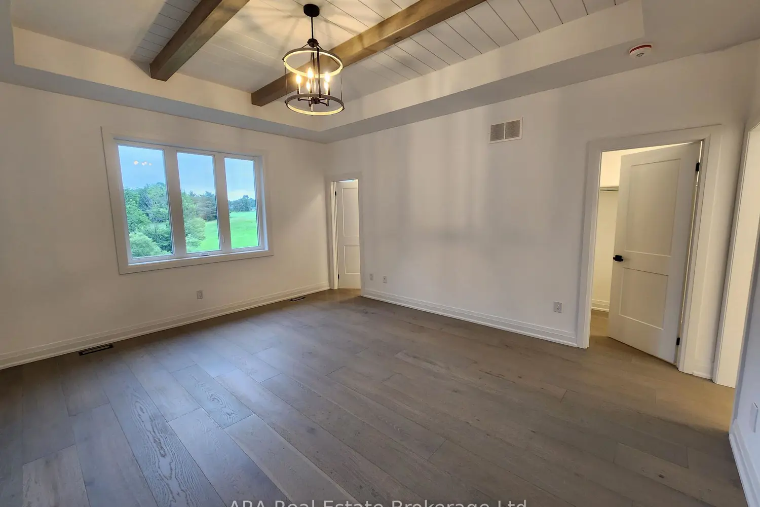 Additional image 13 of 2 Hilton Lane 33