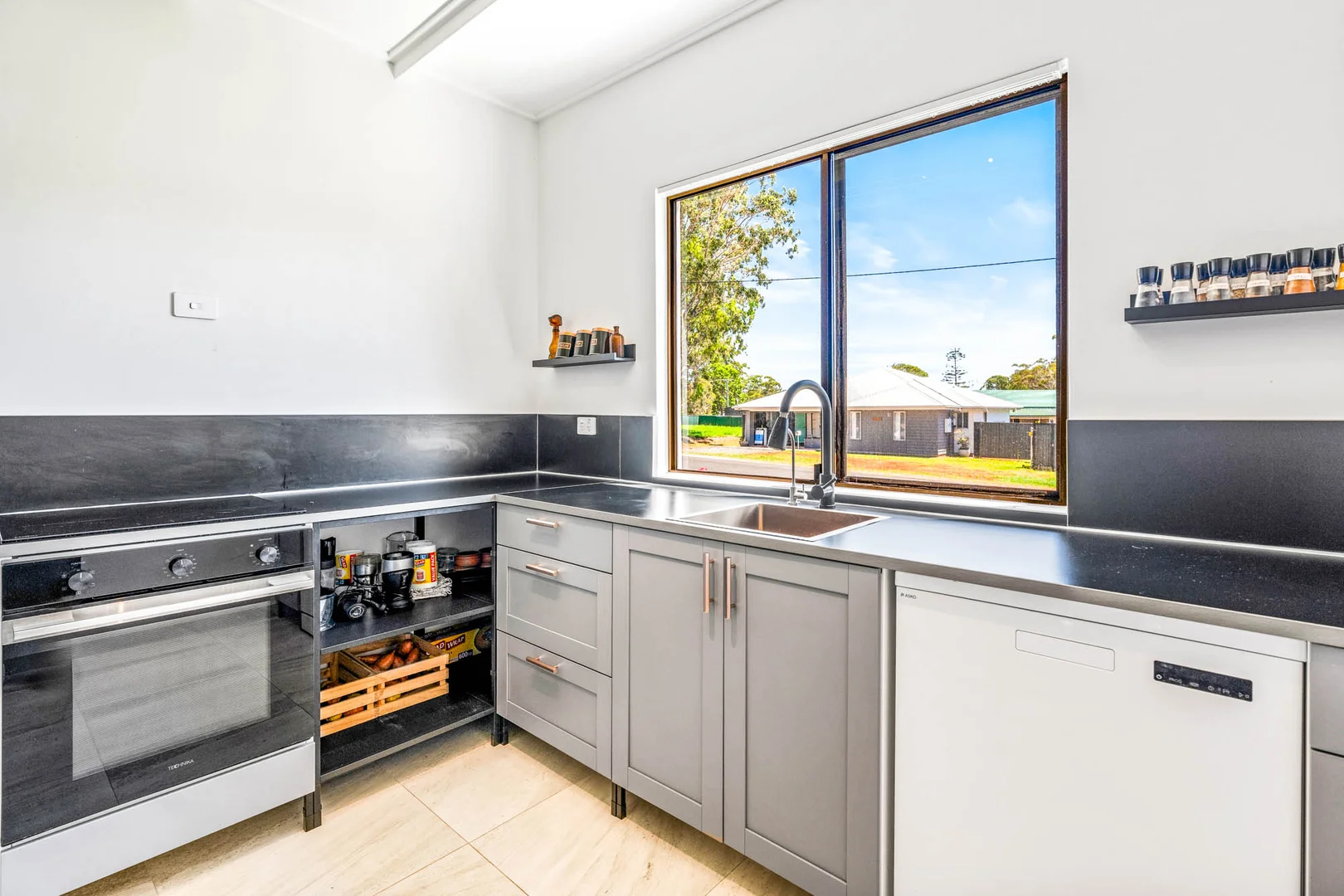 Additional image 7 of 80 Jackson Road, Russell Island QLD 4184