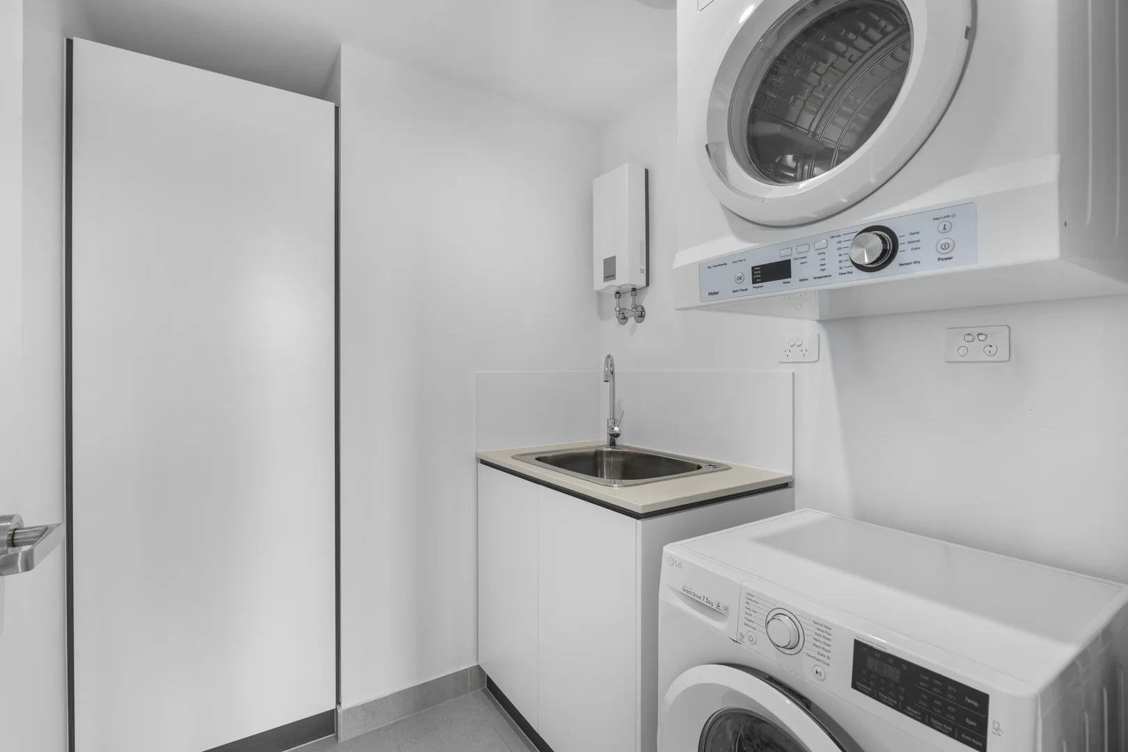 Additional image 11 of 203/3-7 Twenty Fourth Avenue, Palm Beach QLD 4221