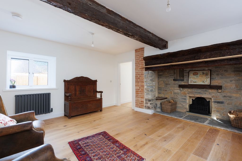 Additional image 4 of 6 bed detached house to rentHenton, Wells BA5