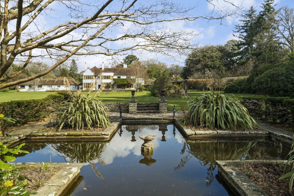 Additional image 24 of 10 bed detached house to rentPriors Hatch Lane, Hurtmore, Godalming GU7
