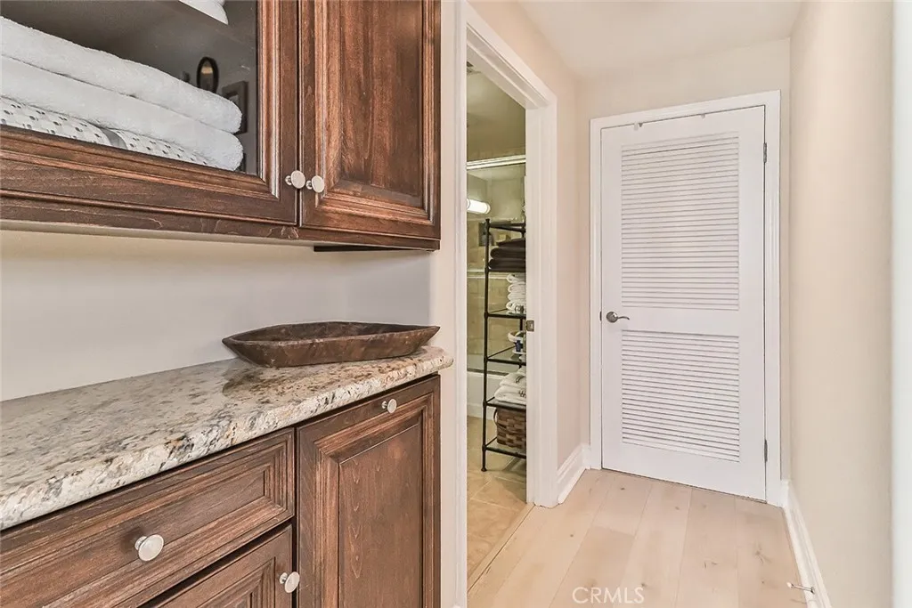 Additional image 76 of 4724 Kester Avenue Unit 404, Sherman Oaks, CA 91403