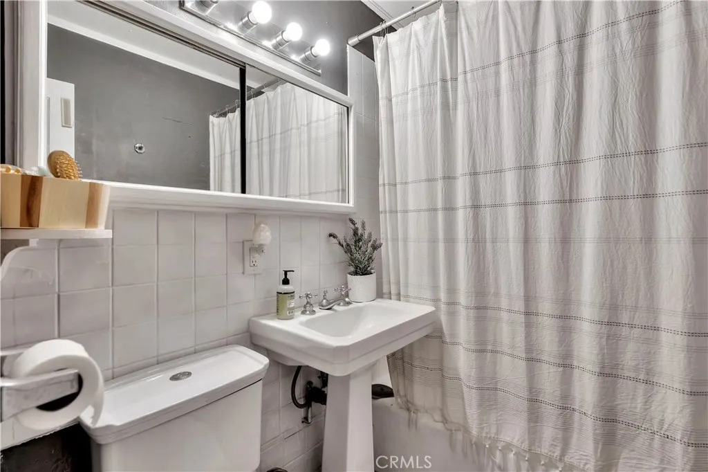 Additional image 20 of 6514 Coldwater Canyon Avenue, Valley Village, CA 91606