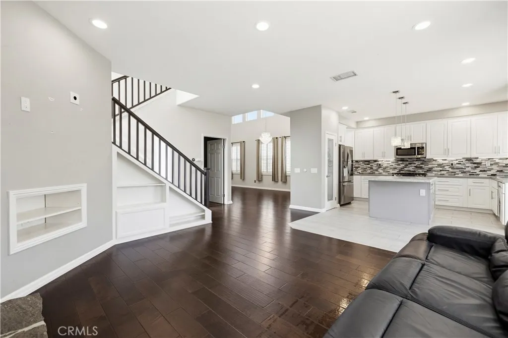 Additional image 10 of 26806 Serrano Place, Canyon Country, CA 91351