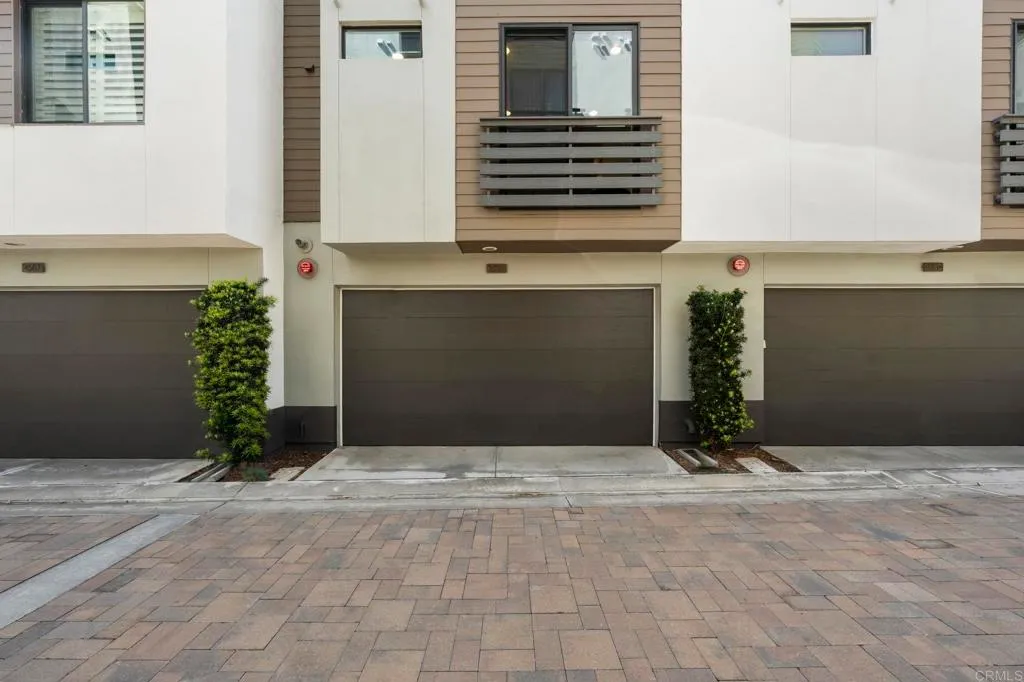 Additional image 88 of 2563 State Street, Carlsbad, CA 92008