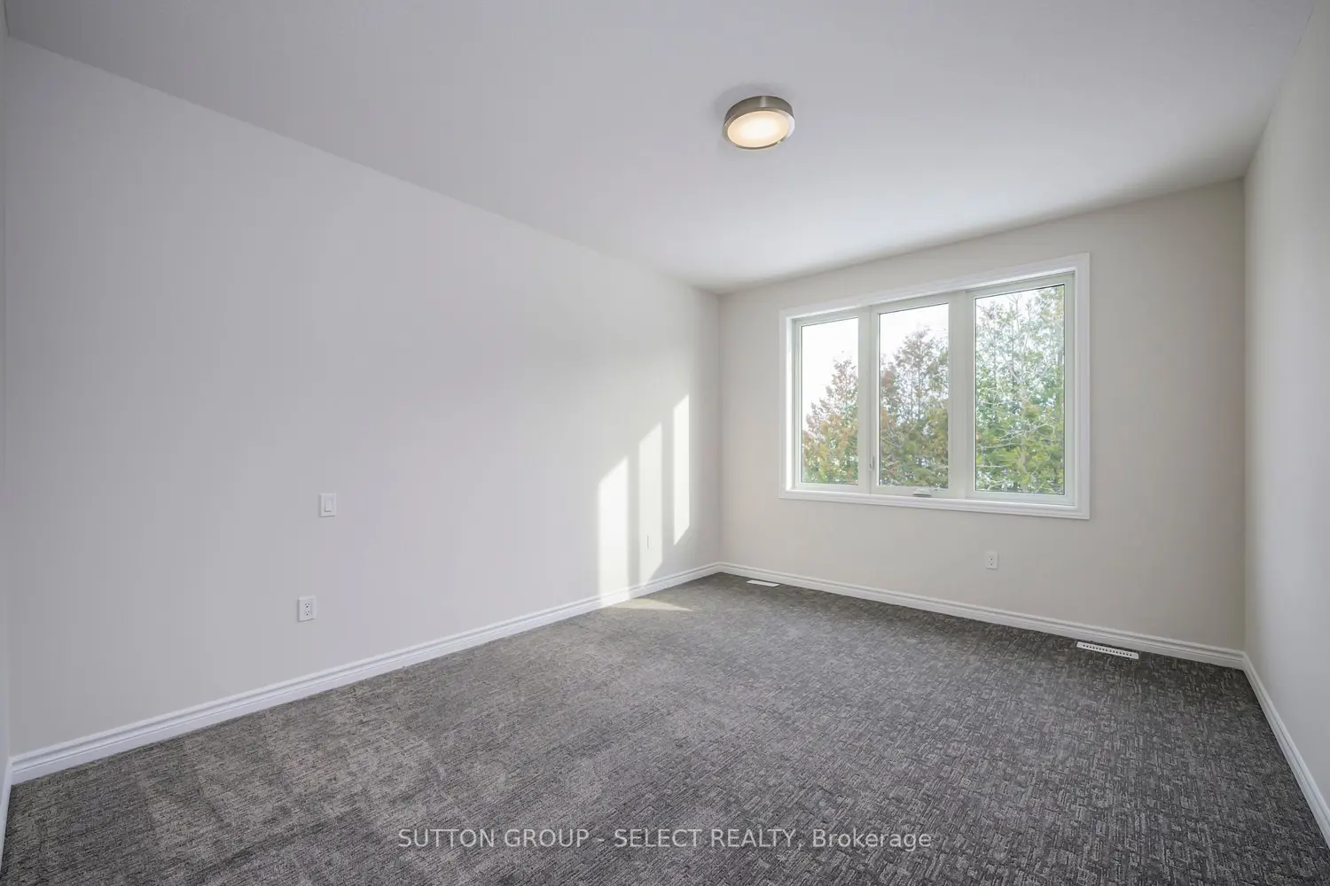 Additional image 12 of 7 Spruce Crescent