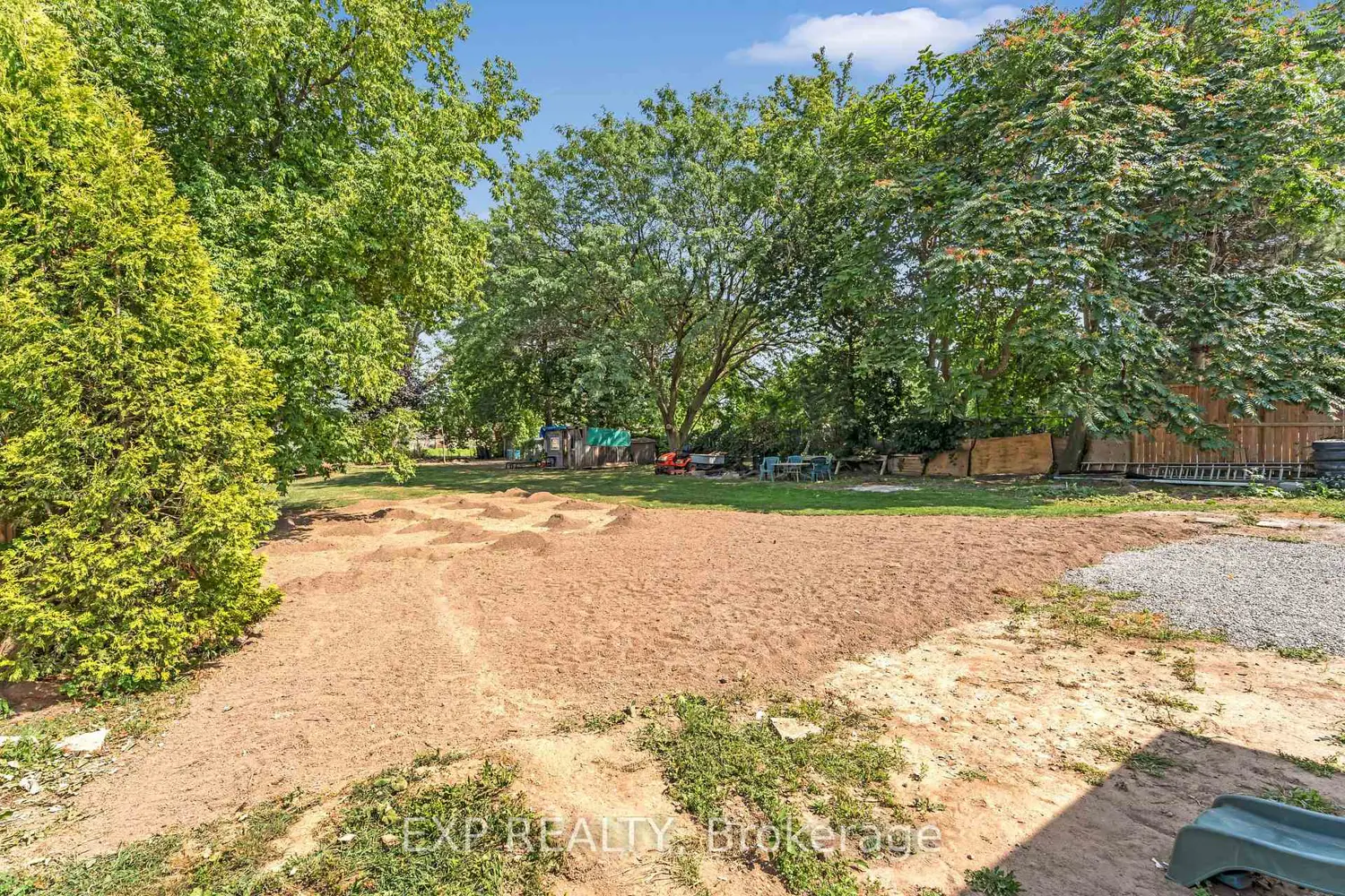 Additional image 18 of 1986 Stanley Av Avenue