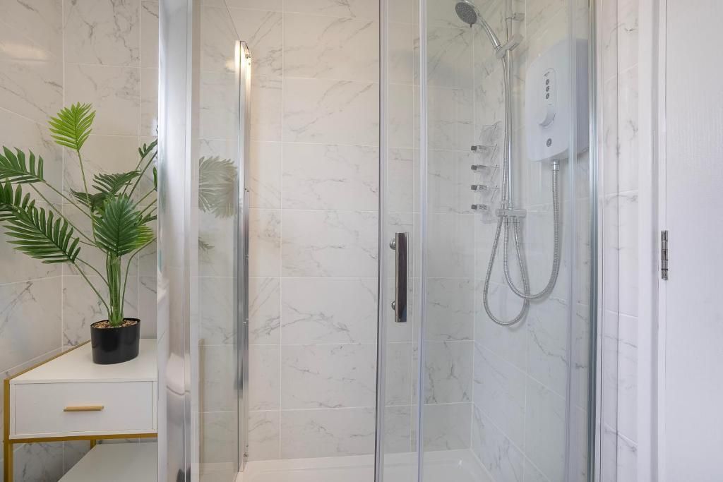 Additional image 2 of 3 bed flat to rentGolf Road, Aberdeen AB24