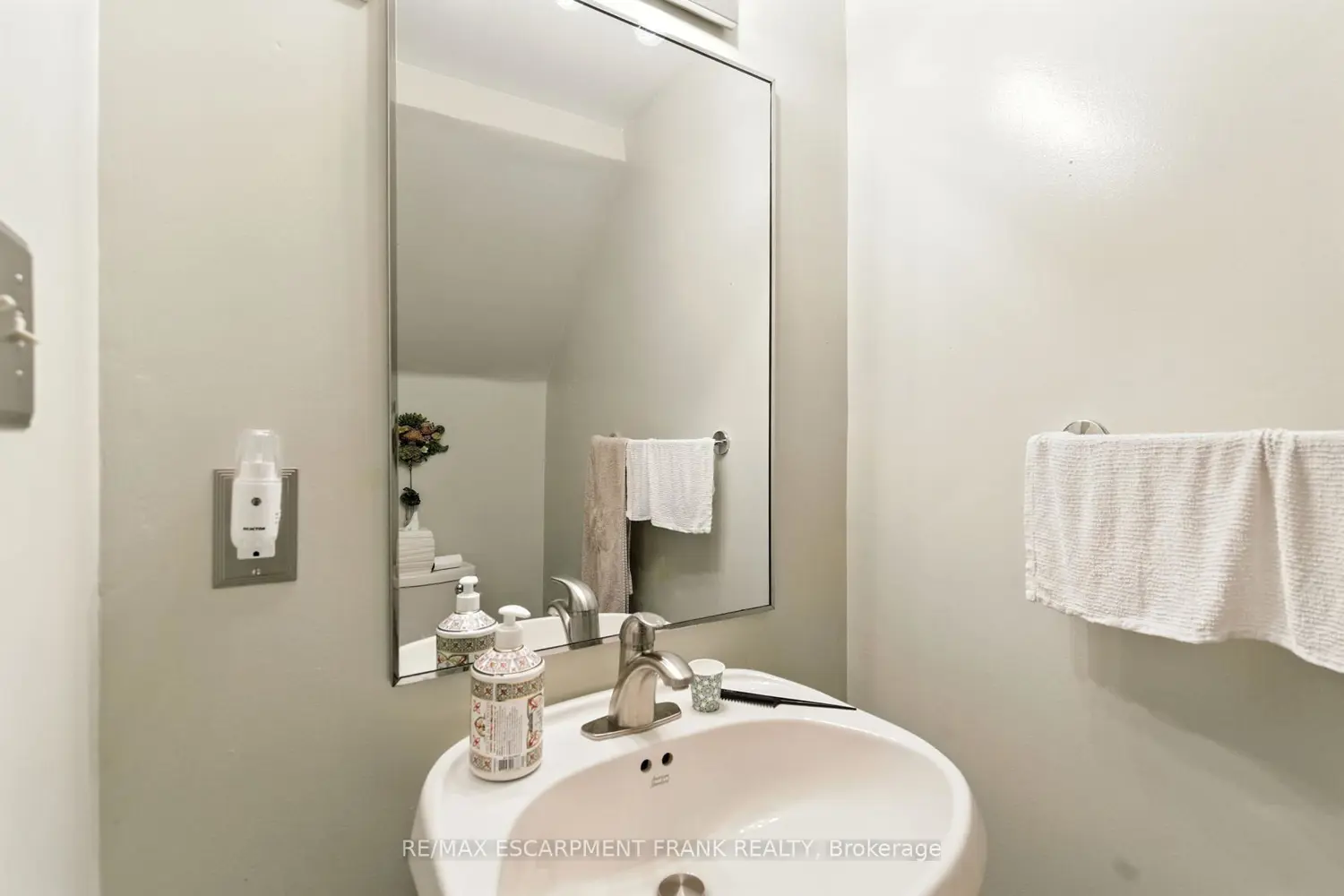 Additional image 7 of 145 Rice Avenue 73