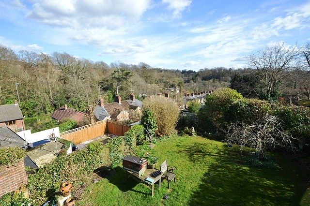 Additional image 2 of 3 bed detached house to rentQuarry Hill, Godalming GU7