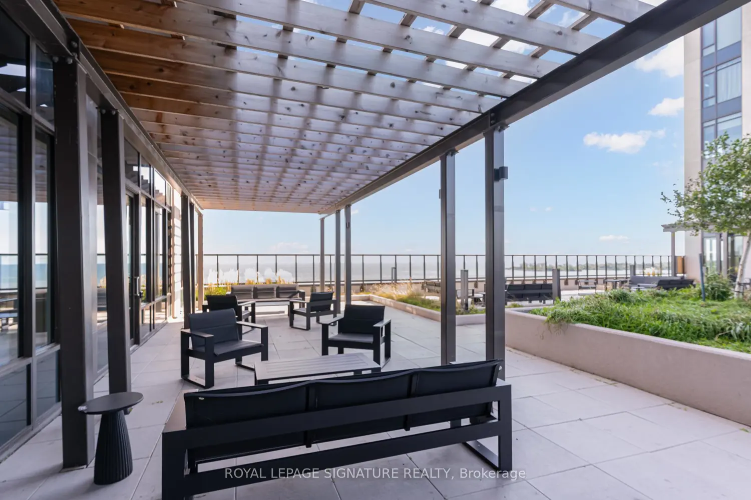 Additional image 10 of 1926 Lake Shore Boulevard 2217