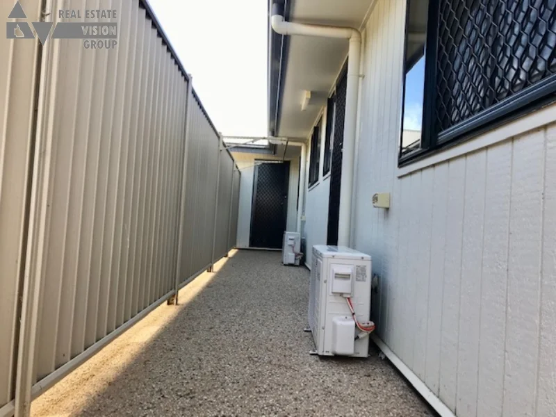 Additional image 11 of Unit 2/15 Whitney St, Emerald QLD 4720