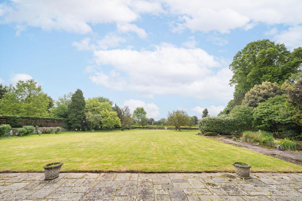 Additional image 13 of 8 bed detached house to rentHampstead Norreys, Newbury, Berkshire RG18