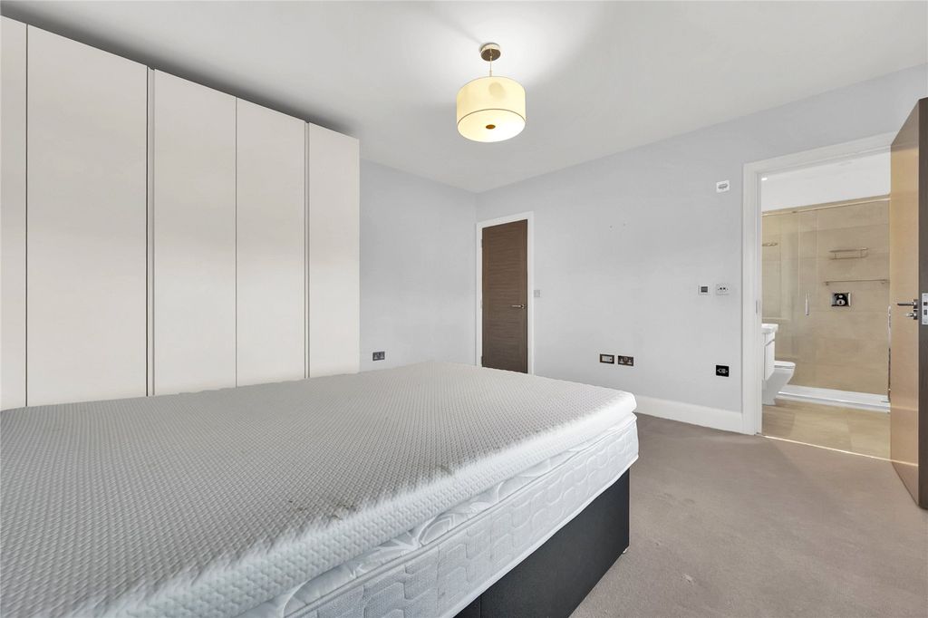Additional image 15 of 5 bed detached house to rentOval Place, Nether Alderley, Cheshire SK10