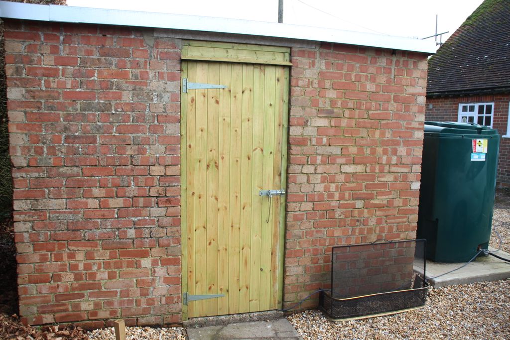 Additional image 11 of 3 bed cottage to rentRadley, Hungerford RG17