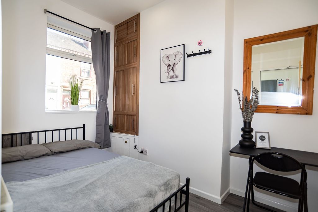Additional image 8 of 4 bed semi-detached house to rentChamberlain Street, Stoke-On-Trent ST1