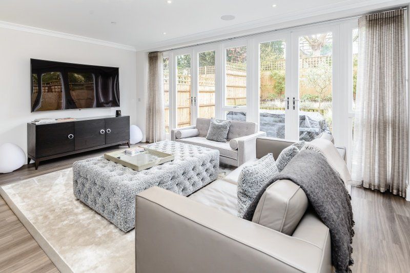 Additional image 3 of 5 bed terraced house to rentKings Road, Windsor, Berkshire SL4