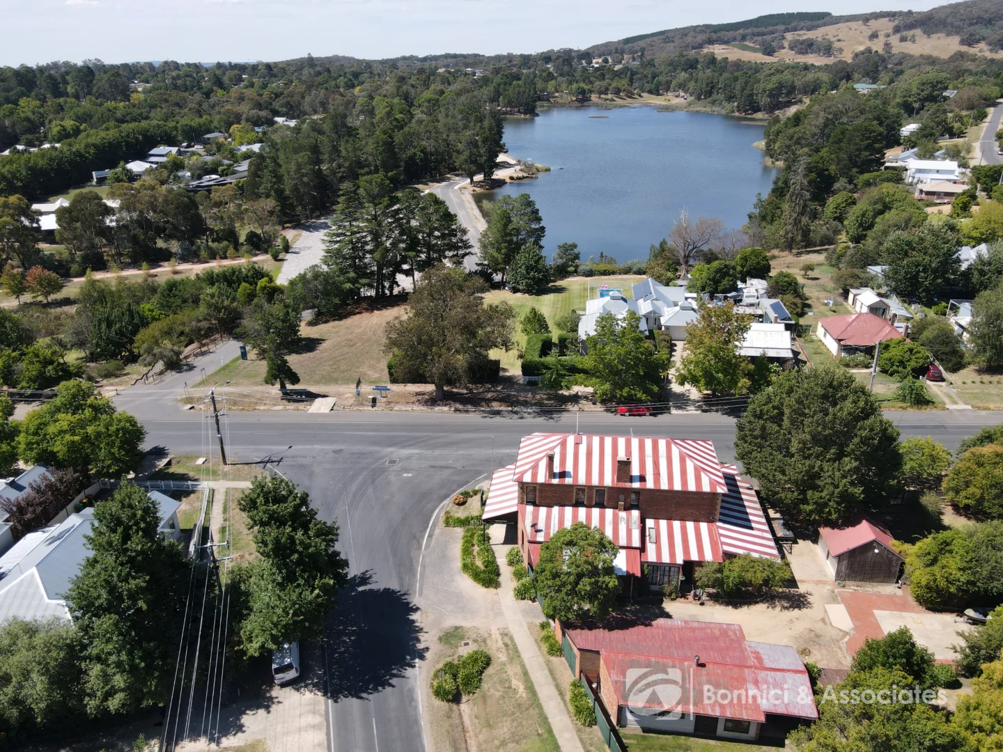 Additional image 2 of 8 Albert Road, Beechworth VIC 3747