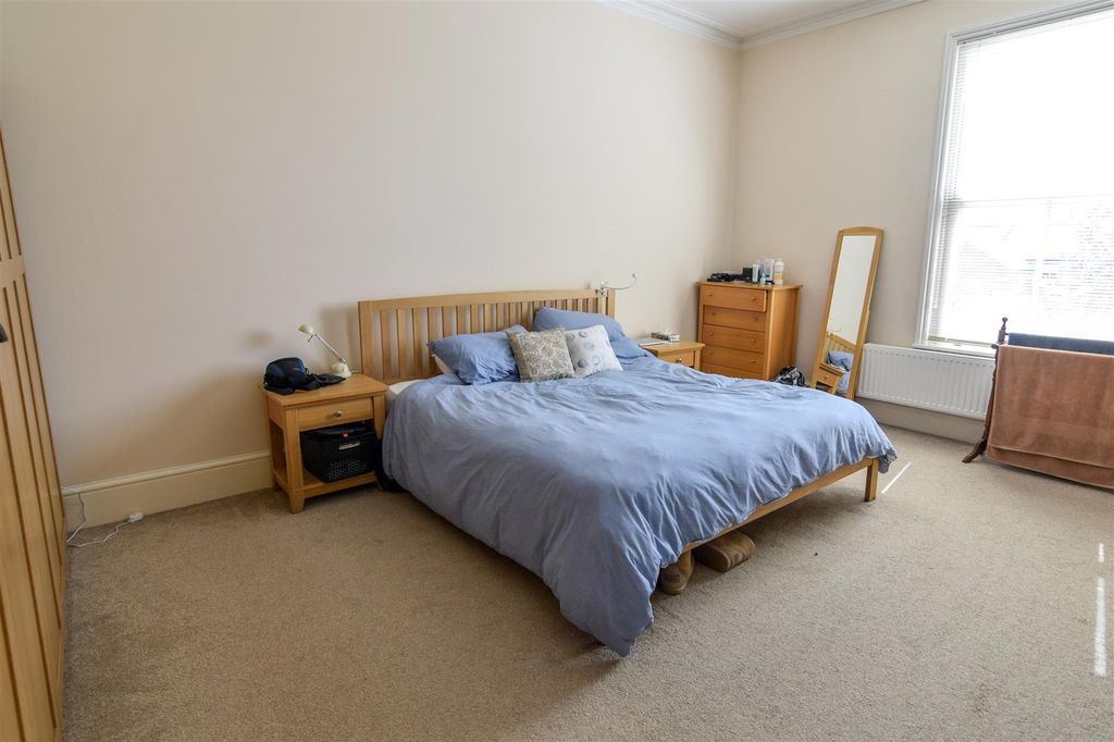 Additional image 12 of 6 bed semi-detached house to rentWarwick Place, Leamington Spa CV32