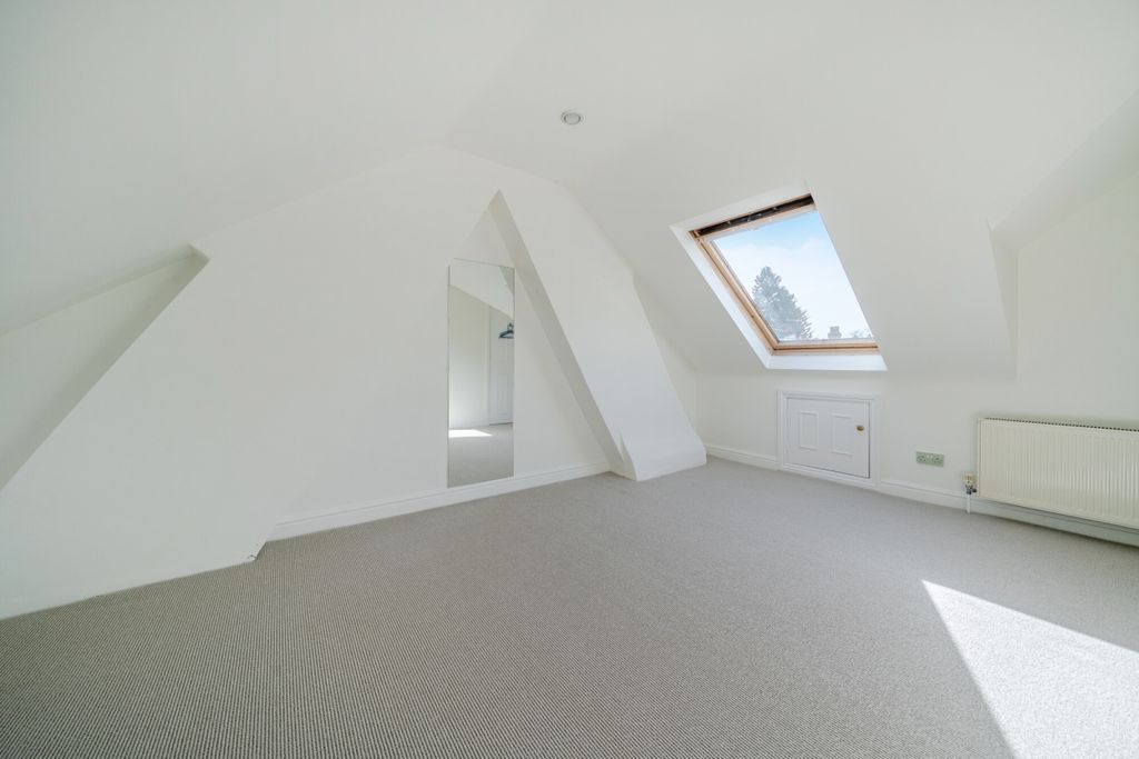 Additional image 11 of 4 bed semi-detached house to rentKings Road, Ascot SL5