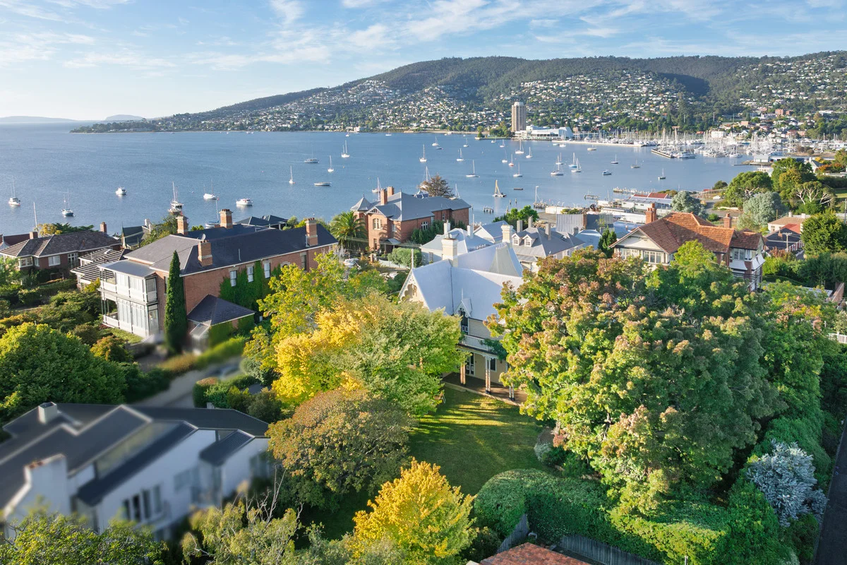 11 Mona Street, Battery Point TAS 7004