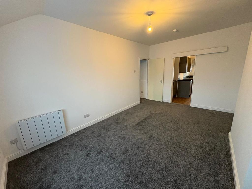 Additional image 3 of 1 bed flat to rentRhos Road, Rhos On Sea, Colwyn Bay LL28