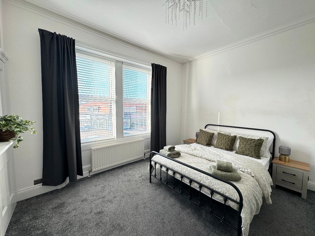Additional image 4 of 2 bed flat to rentPercy Park Road, Tynemouth, North Shields NE30
