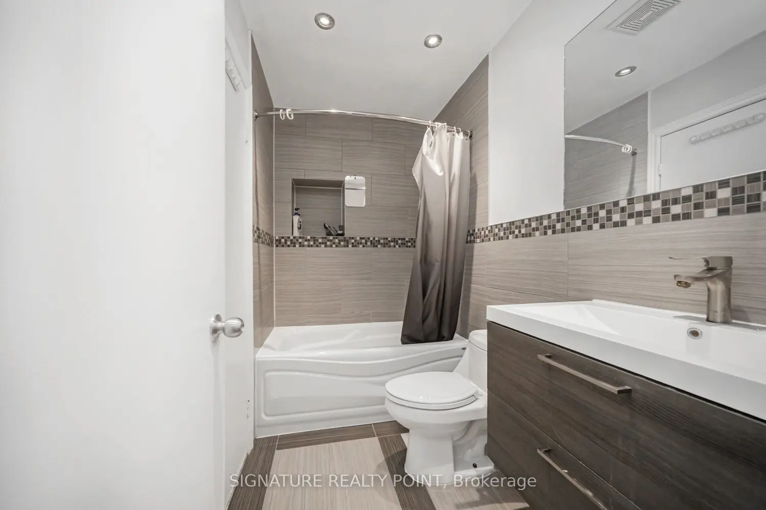 Additional image 14 of 222 Simmons Boulevard