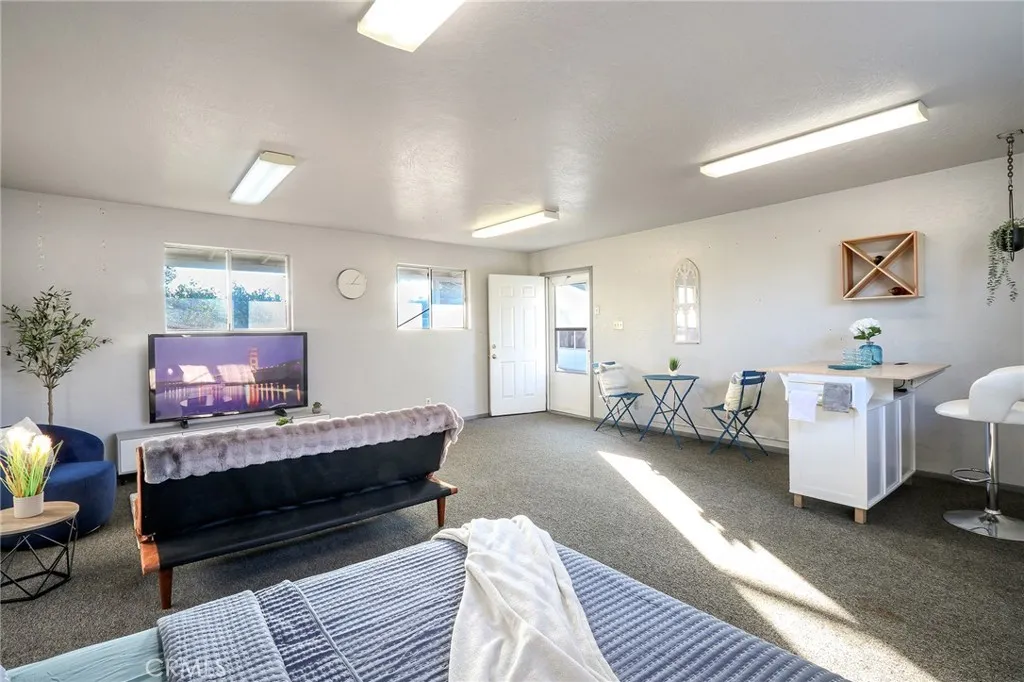 Additional image 6 of 1236 E Highland Ct, Ontario, CA 91764