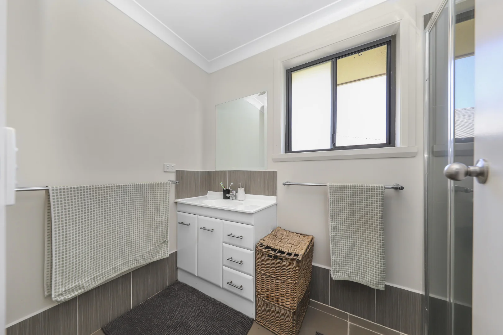 Additional image 9 of 5 King Place, Tumut NSW 2720