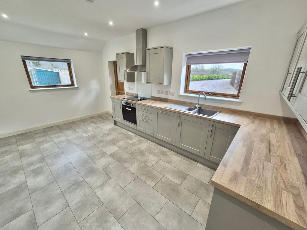 2 bed barn conversion to rentWeston-Under Redcastle, Shrewsbury SY4 photo 4