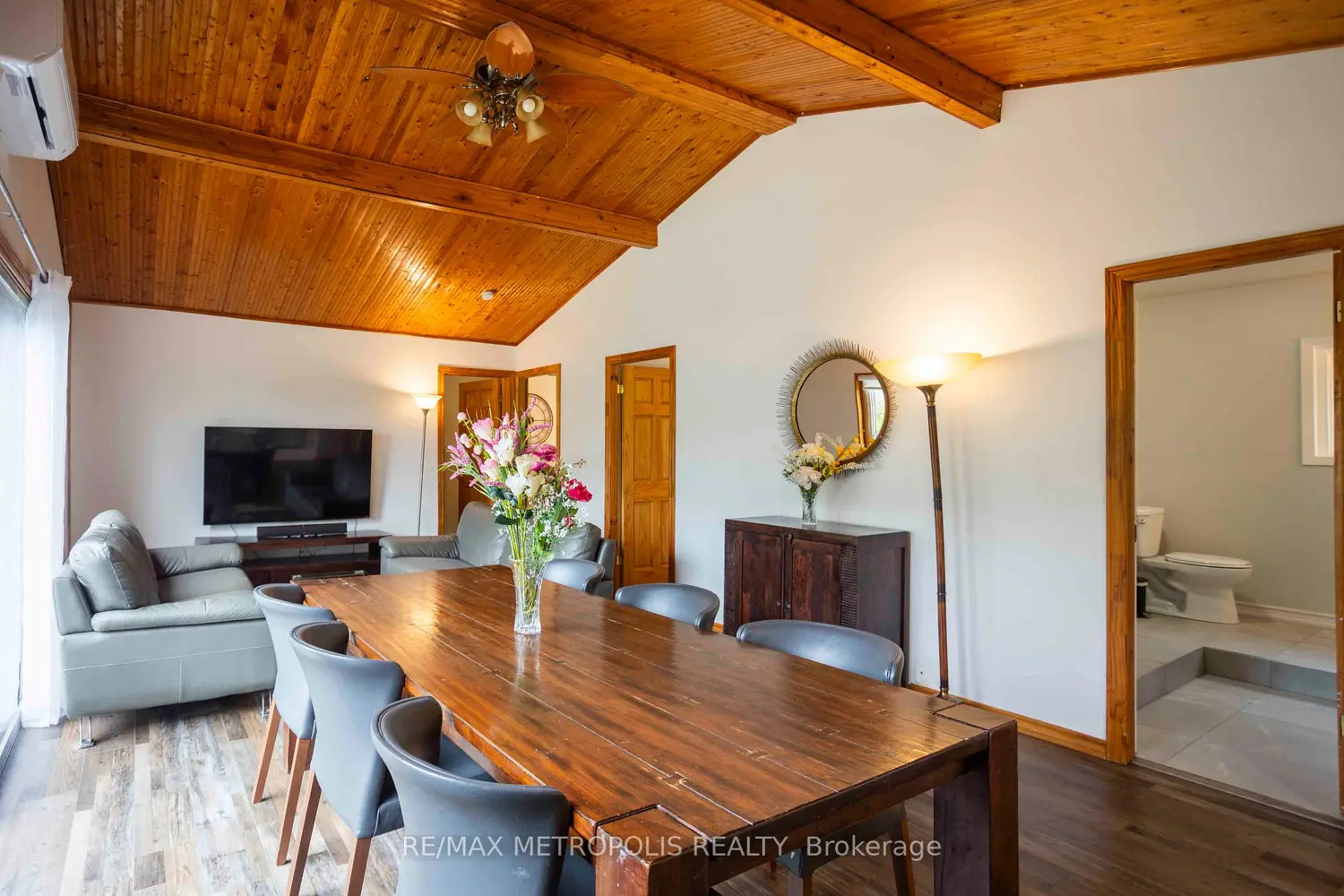 Additional image 2 of 56 Georgian Manor Drive