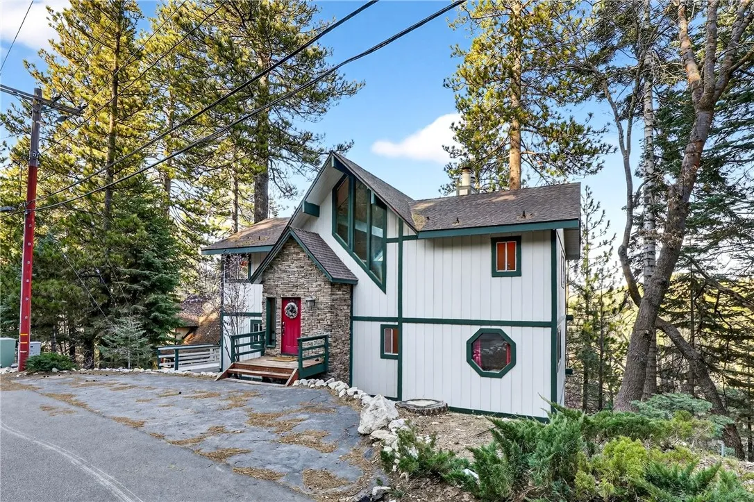 Additional image 142 of 26633 Thunderbird Dr, Lake Arrowhead, CA 92352