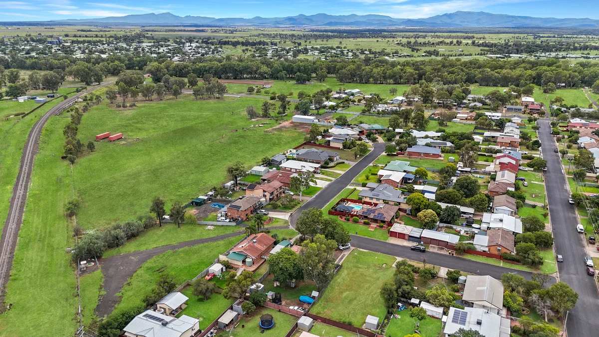 Additional image 4 of 1 Hillam Avenue, Narrabri NSW 2390