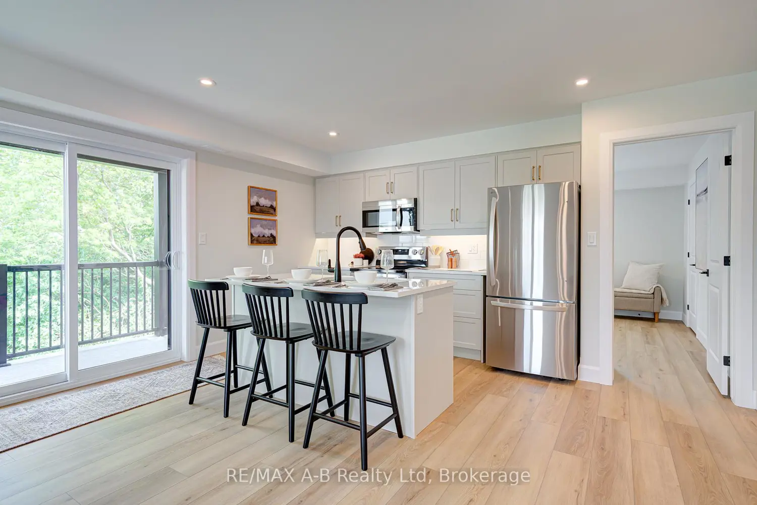 Additional image 4 of 428 Queen Street 3