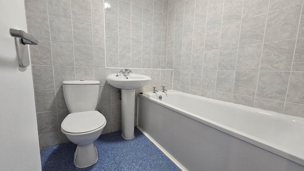 Additional image 12 of 5 bed terraced house to rentWatson Street, Dundee DD4