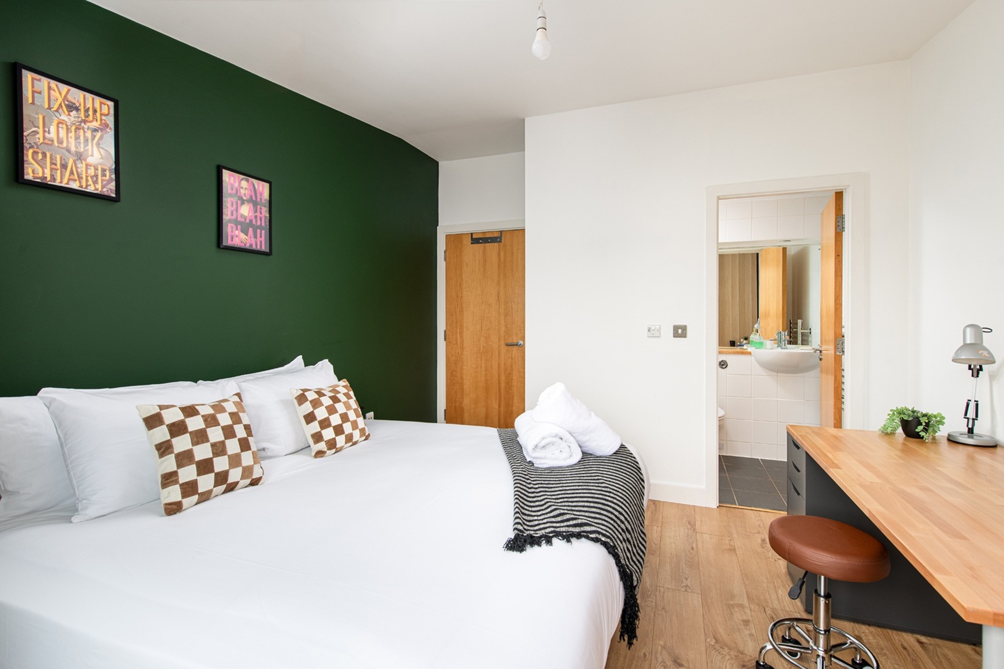 Additional image 4 of 3 Bed Flat, Hamilton Court, BS2, N1 7GU